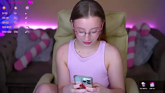 Snapshot of SilverrMoon chatting on 1, 2, 2026 SilverrMoon online show from 1, 2, 2026