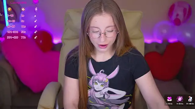 Snapshot of SilverrMoon chatting on 7, 2, 2026 SilverrMoon online show from 7, 2, 2026