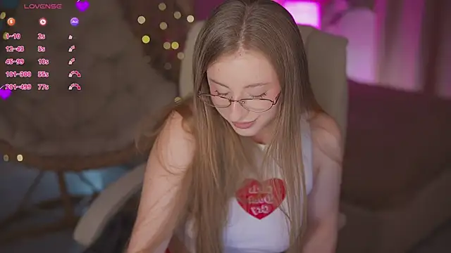 Snapshot of SilverrMoon chatting on 27, 2, 2026 SilverrMoon online show from 27, 2, 2026