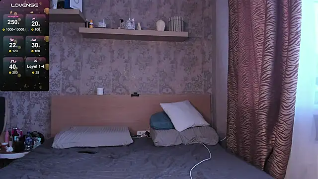 Snapshot of purebeautie13 chatting on 6, 2, 2025 purebeautie13 online show from 6, 2, 2025