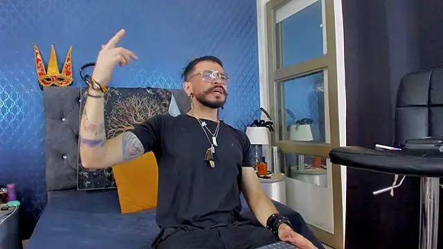 leondevereda online show from 2, 2, 2025