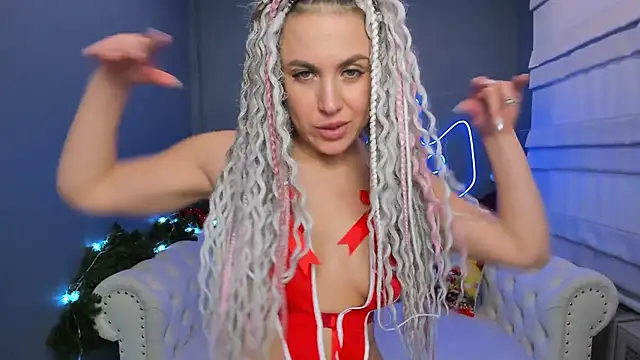 Snapshot of rock_n_roxy chatting on 4, 1, 2025 rock n roxy online show from 4, 1, 2025