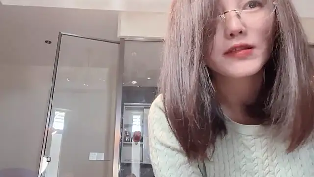 Krismil3 online show from 20, 4, 2026