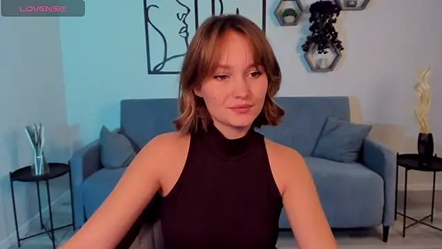 BritnieCute online show from 27, 10, 2025