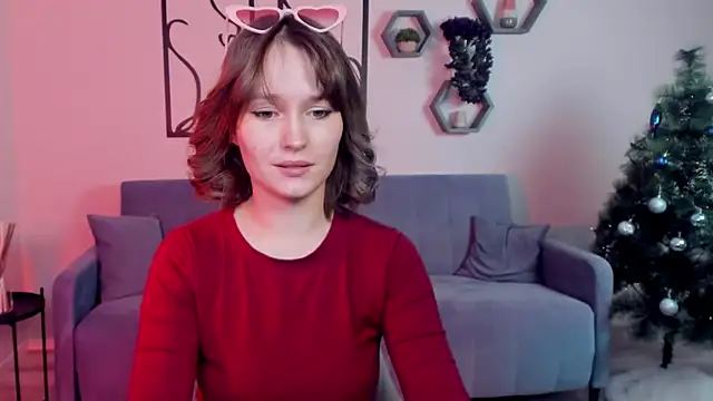 BritnieCute online show from 12, 1, 2026