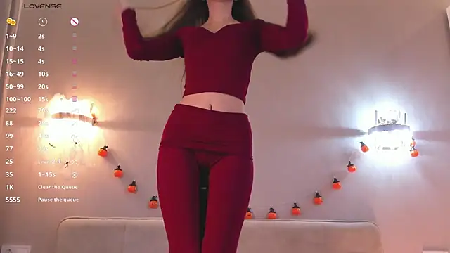 Snapshot of PetraBawden chatting on 24, 11, 2025 PetraBawden online show from 24, 11, 2025