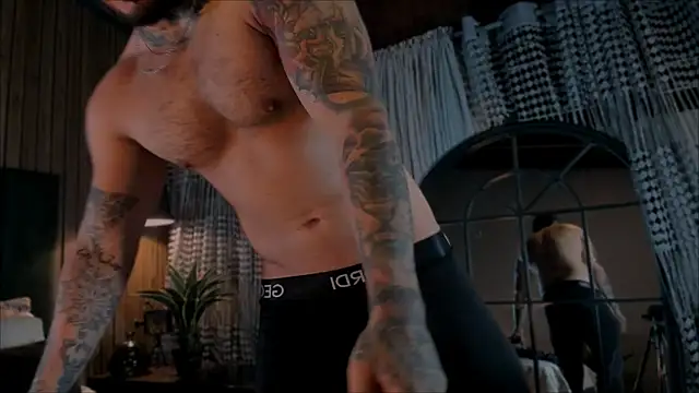 LeoSalvatore  online show from 21, 1, 2025