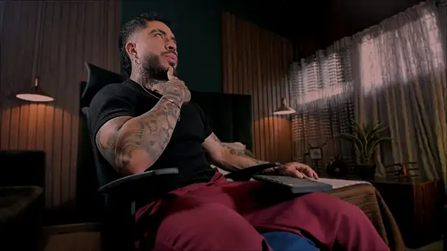 LeoSalvatore  online show from 27, 1, 2025