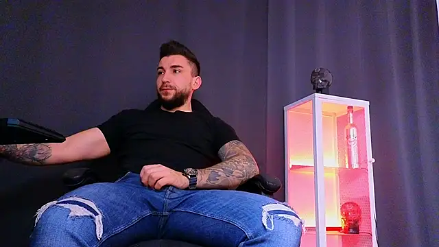 MightyAaron66 online show from 9, 3, 2025