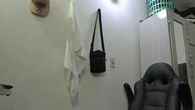 Lyon vach online show from 18, 1, 2025