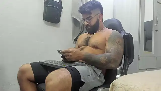 Lyon vach online show from 25, 1, 2025