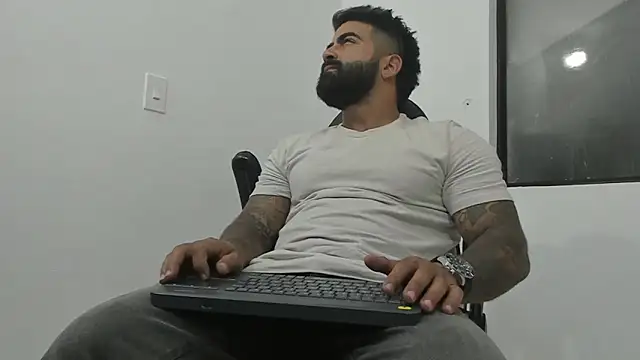 Lyon vach online show from 23, 2, 2025