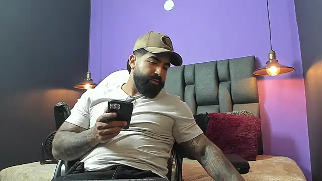 Lyon vach online show from 10, 9, 2025