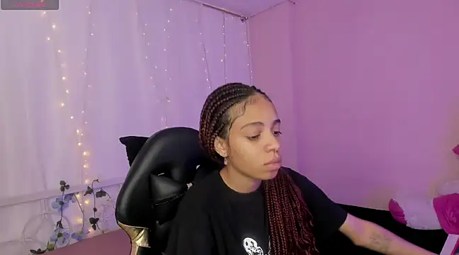 Abigail Wilson  online show from 25, 1, 2025