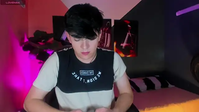 nolan twink1 online show from 13, 12, 2024