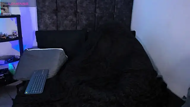 nolan twink1 online show from 18, 4, 2026