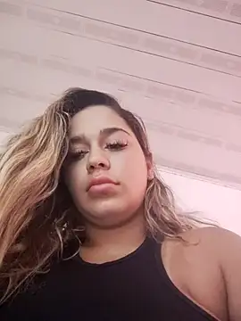 LaurenWelly  online show from 1, 10, 2025