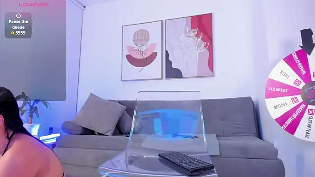 Snapshot of sofiiajones chatting on 12, 11, 2025 sofiiajones online show from 12, 11, 2025