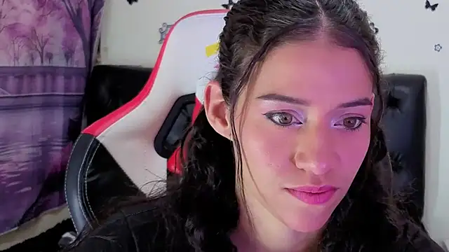 Snapshot of daniela_rivasth chatting on 9, 9, 2025 daniela rivasth online show from 9, 9, 2025