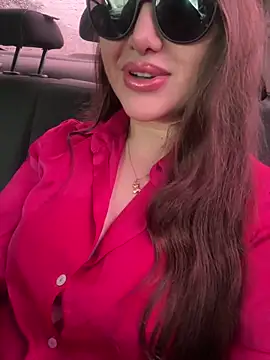 Snapshot of Elinatiranda chatting on 15, 5, 2026 Elinatiranda online show from 15, 5, 2026