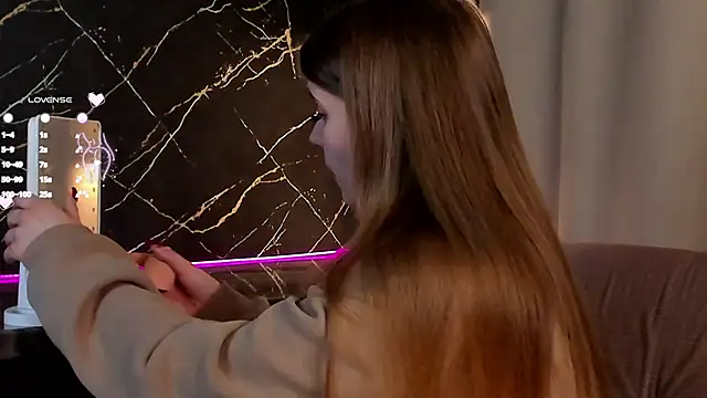 Snapshot of EdithHaskell chatting on 24, 2, 2025 EdithHaskell online show from 24, 2, 2025