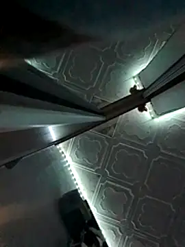 Snapshot of Rowena_Vonnie chatting on 5, 12, 2025 Rowena Vonnie online show from 5, 12, 2025