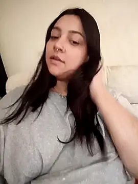 Snapshot of CORALINE_GREYM chatting on 10, 10, 2025 CORALINE GREYM online show from 10, 10, 2025