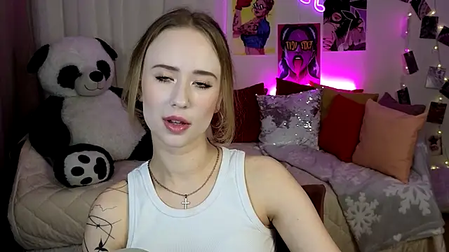 SashaBrooks online show from 16, 9, 2025