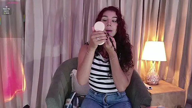 Snapshot of candyy_bella chatting on 17, 3, 2026 candyy bella online show from 17, 3, 2026