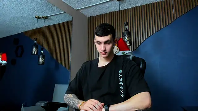 Snapshot of JacksonOlsenn chatting on 5, 1, 2025 JacksonOlsenn online show from 5, 1, 2025