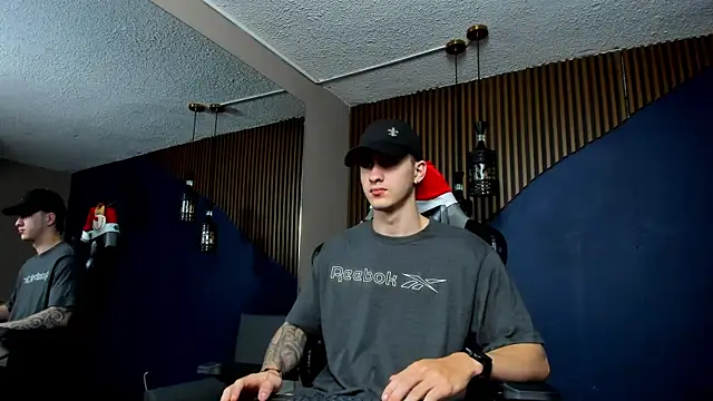 Snapshot of JacksonOlsenn chatting on 8, 1, 2025 JacksonOlsenn online show from 8, 1, 2025