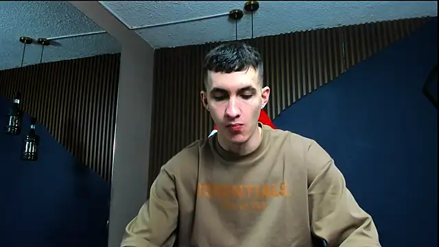 Snapshot of JacksonOlsenn chatting on 12, 1, 2025 JacksonOlsenn online show from 12, 1, 2025