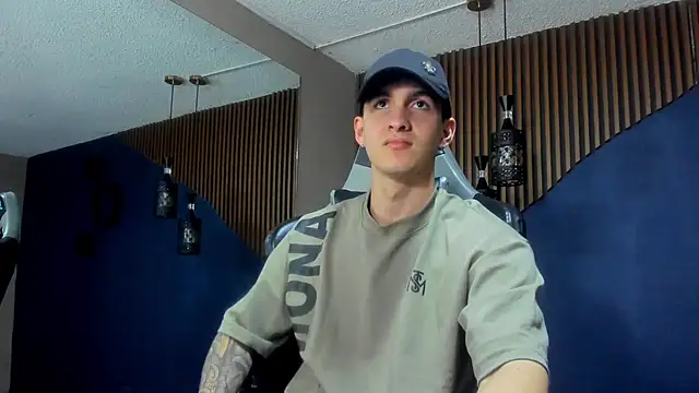 Snapshot of JacksonOlsenn chatting on 24, 1, 2025 JacksonOlsenn online show from 24, 1, 2025