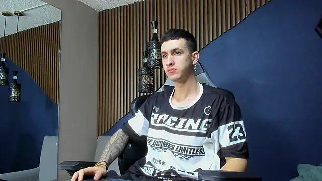 Snapshot of JacksonOlsenn chatting on 9, 2, 2025 JacksonOlsenn online show from 9, 2, 2025