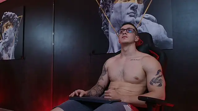 JacksonOlsenn online show from 15, 10, 2025