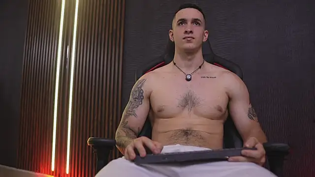 JacksonOlsenn online show from 16, 4, 2026