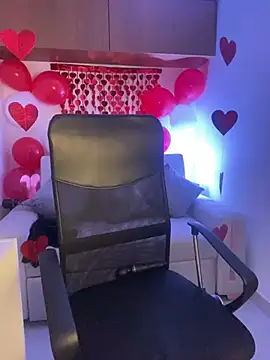 maddy bronw  online show from 7, 2, 2025