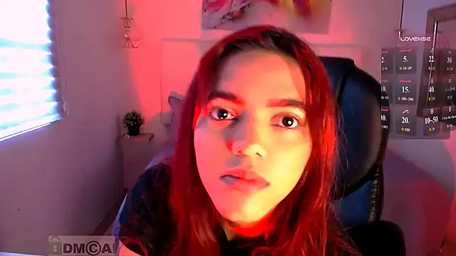 Cristal  adams online show from 30, 1, 2025