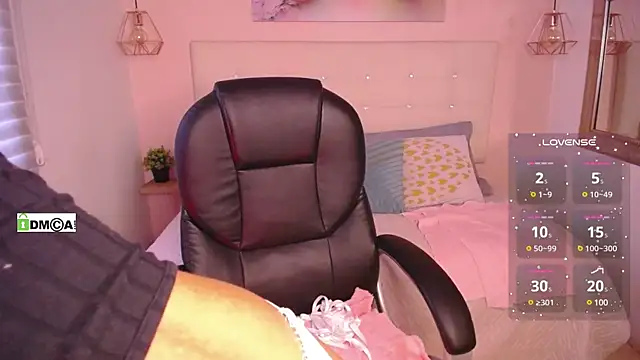 Cristal  adams online show from 14, 3, 2025