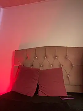 NINA 18 YEARS online show from 21, 10, 2025