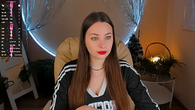 MoonLissa online show from 8, 12, 2024