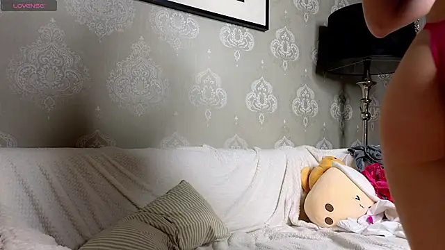 AnneFoxy online show from 2, 2, 2025