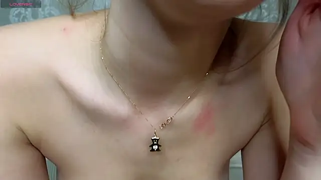 AnneFoxy online show from 1, 3, 2025