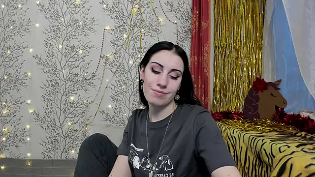 Snapshot of Mary0Lou chatting on 28, 12, 2024 Mary0Lou online show from 28, 12, 2024