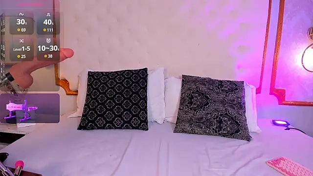 Snapshot of amy_nicolee chatting on 4, 3, 2025 amy nicolee online show from 4, 3, 2025