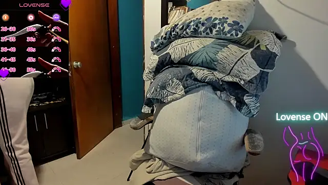 peanut tangerine online show from 10, 11, 2025