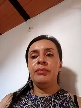 Samantha Sullivan  online show from 4, 12, 2024