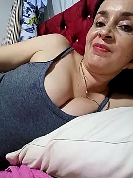 Samantha Sullivan  online show from 25, 2, 2025