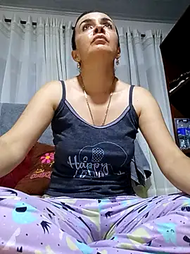 Samantha Sullivan  online show from 24, 9, 2025