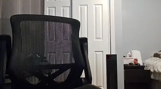 overaveragefreak4you online show from 6, 12, 2024